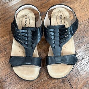 Taos Footwear Wonderful Black Leather Women's Slingback Sandals